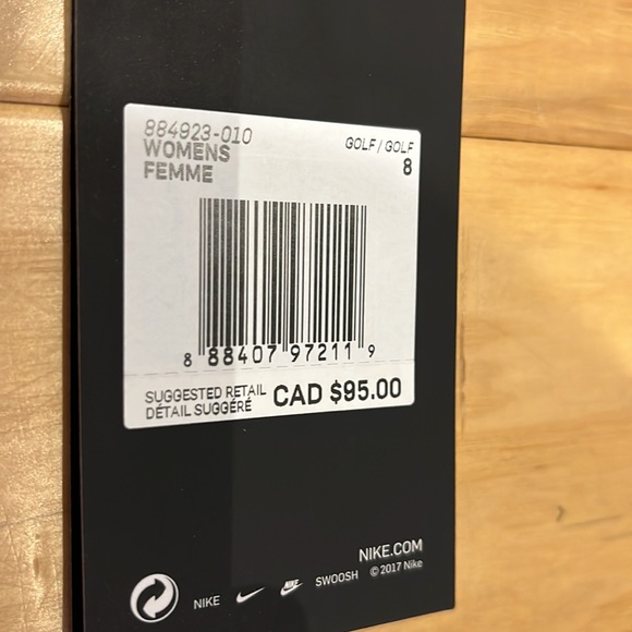 โ๏ธ NIKE NWT Ladies shorts - Picture 5 of 5